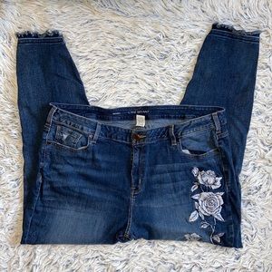Lane Bryant Skinny Ankle Jeans Rose Embroidery 24